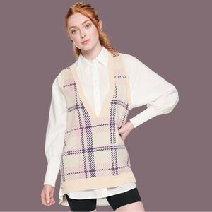 NWT SO OVERSIZED SAND PINK PLAID SWEATER VEST JUNIORS SIZE- XS